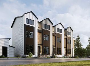 828 S 8th Ave NE #6, Calgary, AB T2E 0R9