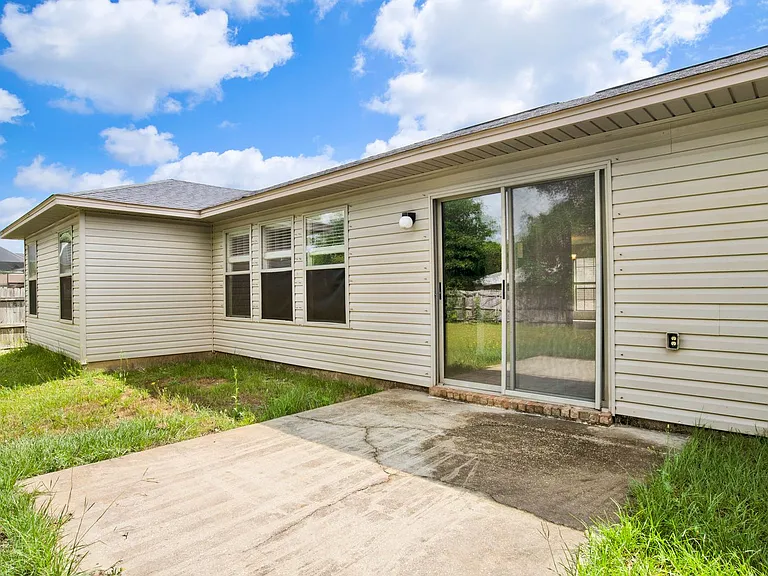 7020 Season Dr — Photo 20