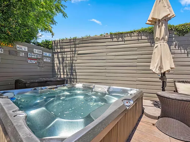 5433 Royer Ave — Photo 4