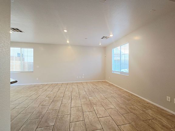 3rd image of 8352 Mokena Ave
