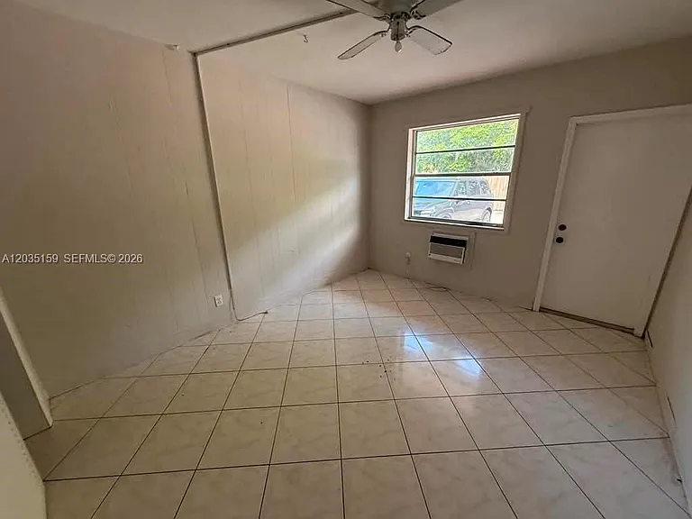 2917 Plunkett St #15C — Photo 2