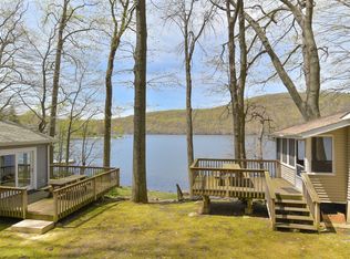 27 Musnug Rd, Danbury, CT 06811