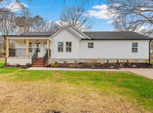 75 W Tyger Bridge Rd, Taylors, SC 29687
