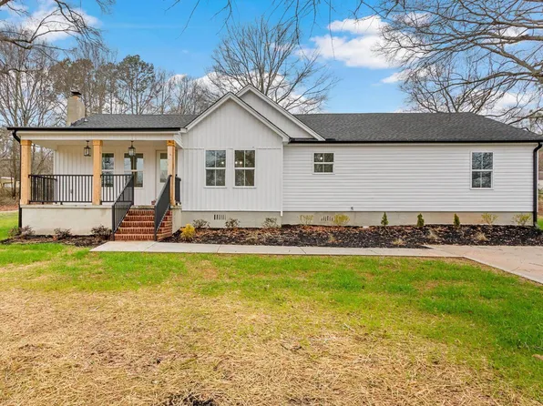 75 W Tyger Bridge Rd, Taylors, SC 29687