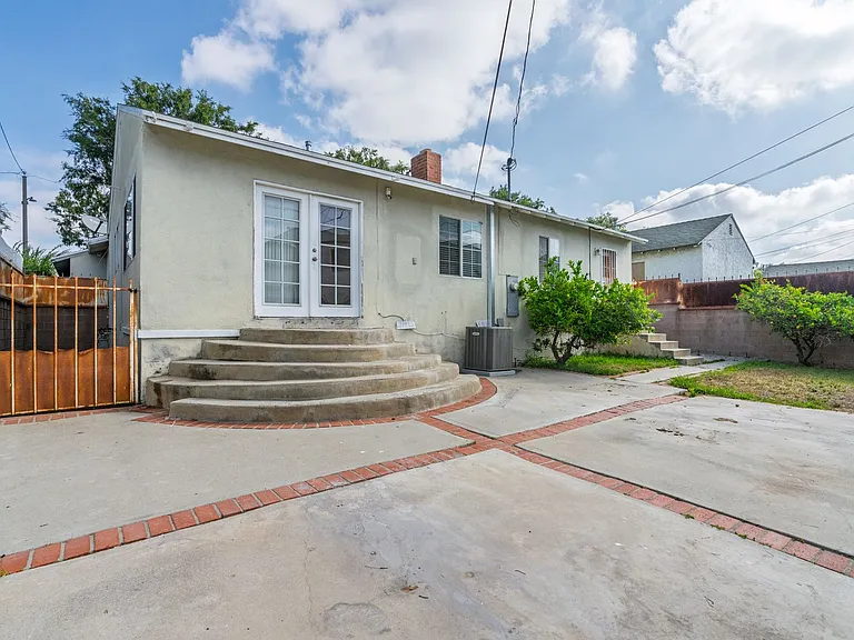2540 Hudspeth St — Photo 21
