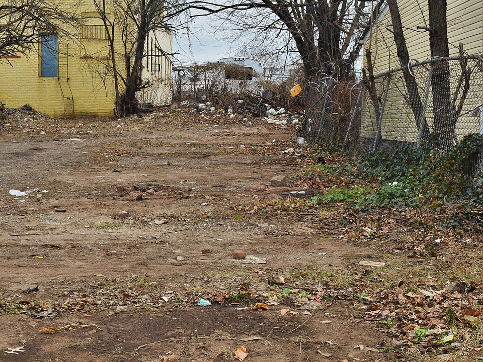 2nd image of 408 S 10th St