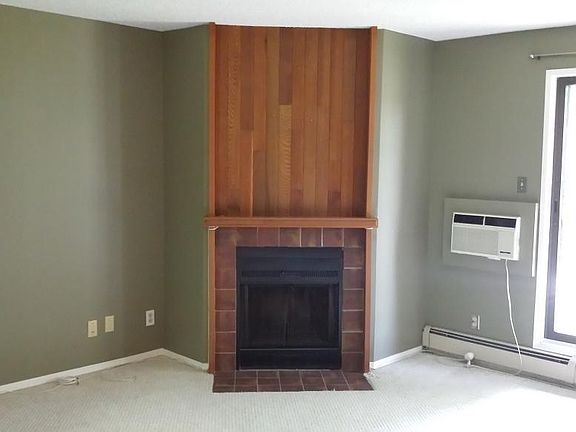 2nd image of 275 Kingsmere Blvd