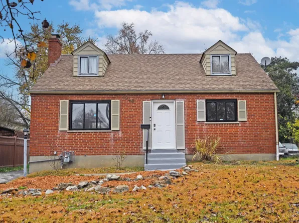 3946 Cedarwood Pl, Cincinnati, OH 45213
