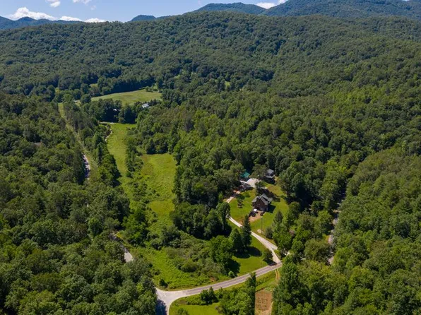 484 Burningtown Rd, Franklin, NC 28734