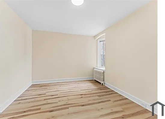 3 bed, $1,800 — Photo 4