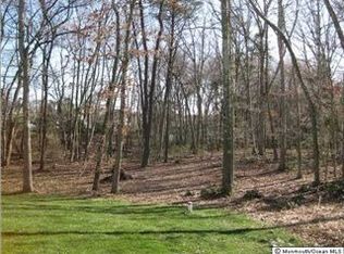 6 Sheldon Dr, Jackson, NJ 08527