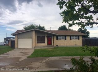 801 Kentucky Dr, Perryton, TX 79070