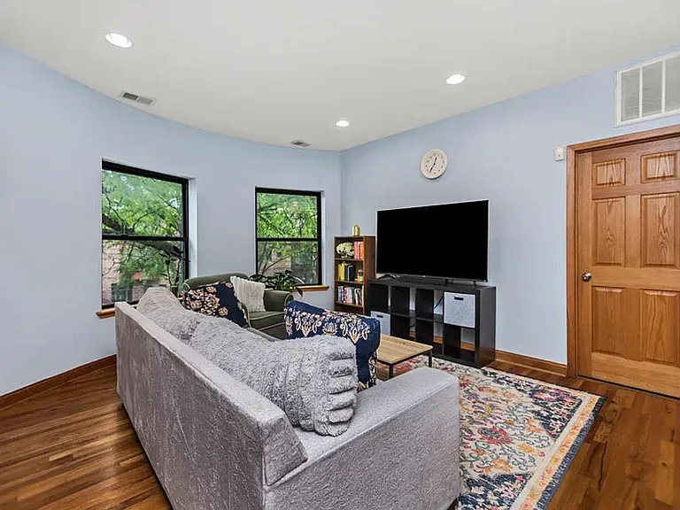 5252 S Drexel Ave #2A — Photo 3