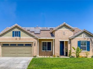 557 Peregrine Ln, San Jacinto, CA 92582