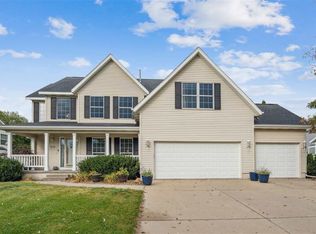 2010 Newcastle Rd, Marion, IA 52302