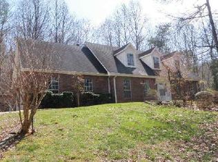 177 Barnes Mountain Rd, Ellijay, GA 30540