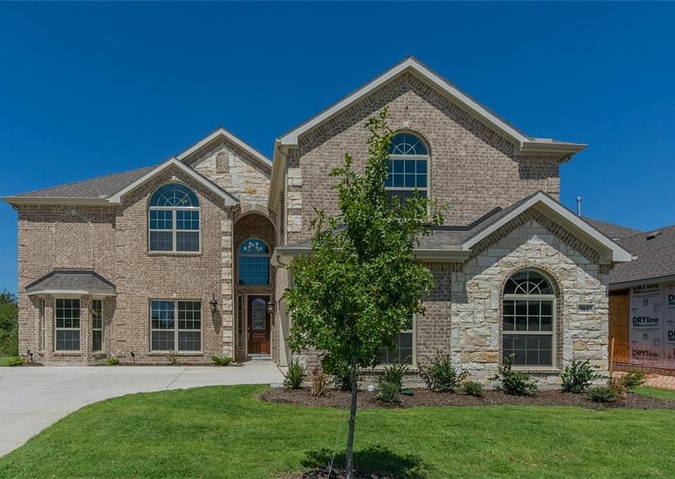 1st image of 961 Heath Creek Dr