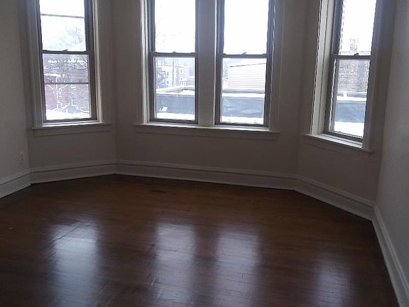 2nd image of 820 N Mozart St #3