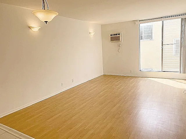 435 S Mariposa Ave — Photo 26