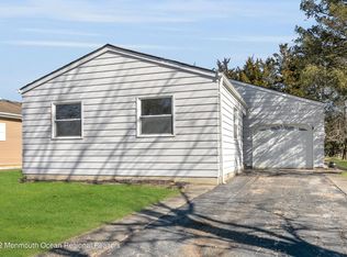 165 Bonaire Dr, Toms River, NJ 08757