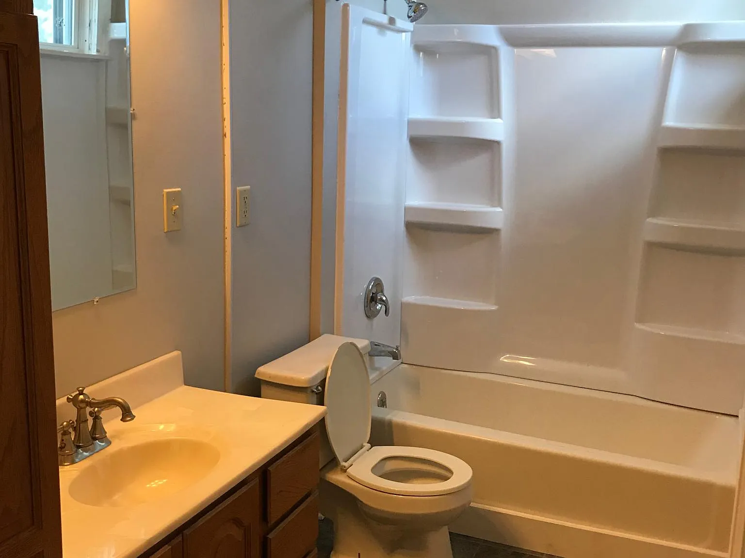 2 bed, 1200 sqft, $875 — Photo 3