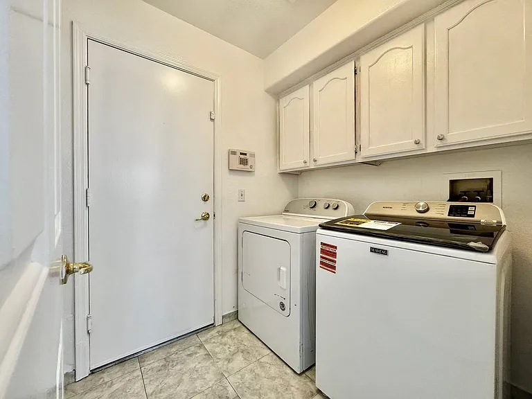 3828 Climbing Rose St — Photo 20