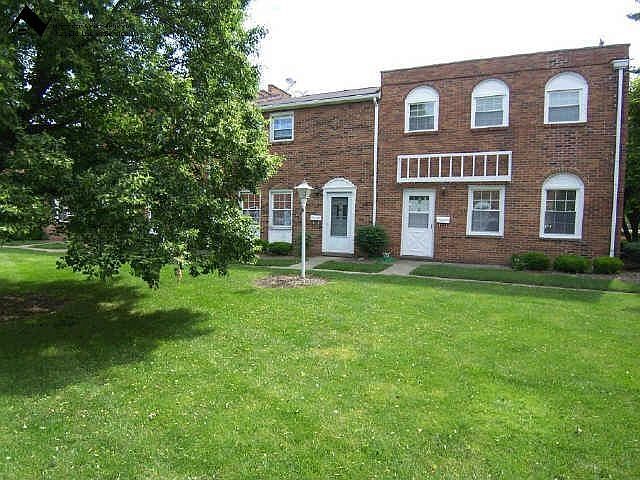 1st image of 24496 Clareshire Dr #9B