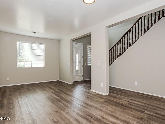 4th image of 10117 W MARGUERITE Avenue