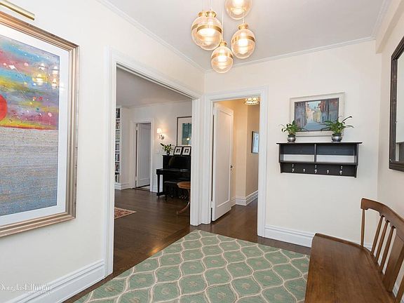 3rd image of 755 W End Ave APT 11A