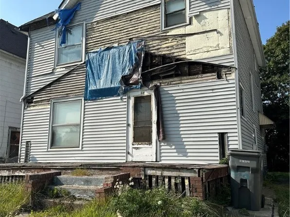 68 W Chalmers Ave, Youngstown, OH 44507