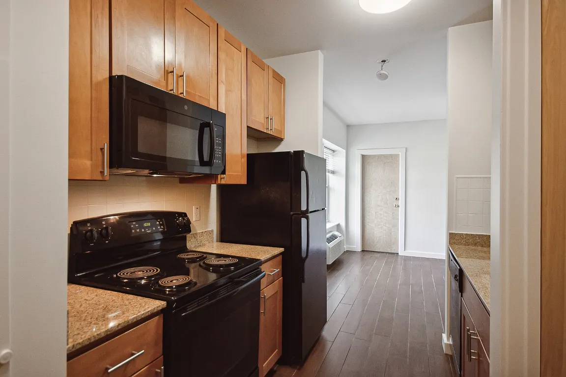 Fairchild Apartments — Photo 2