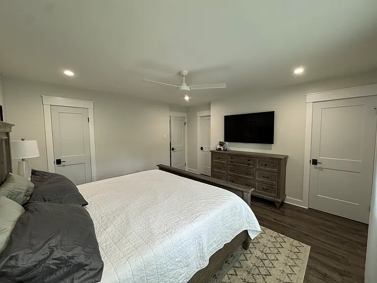 7955 Hidden Bridge Dr — Photo 16