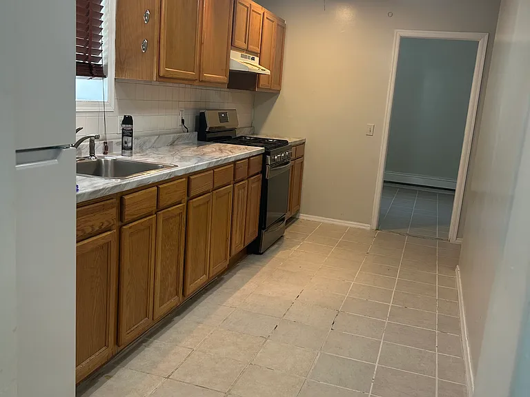 232 Throgs Neck Blvd #1 — Photo 3