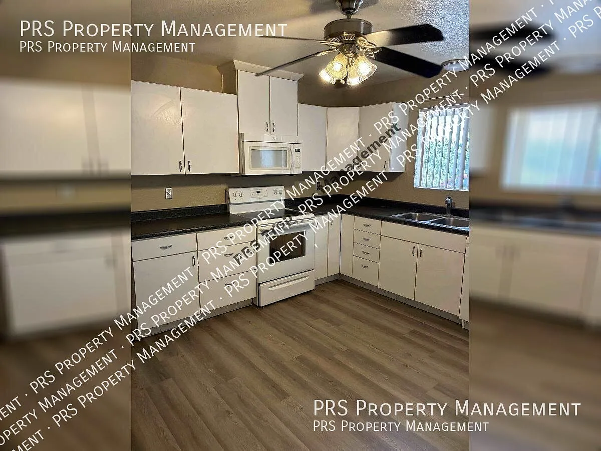 Beautiful 3 bedroom home in Scottsdale! — Photo 4