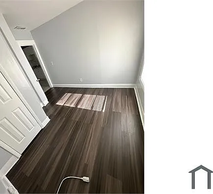 2115 Woodside St — Photo 13