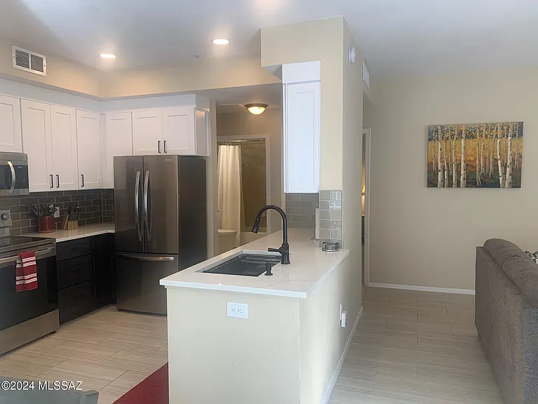 1500 E Pusch Wilderness Dr #13105 — Photo 8
