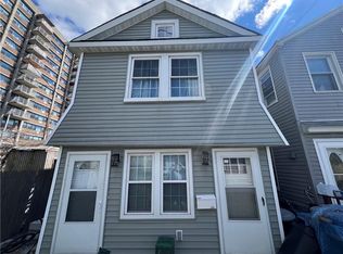 320 Beach 101st St, Rockaway Park, NY 11694