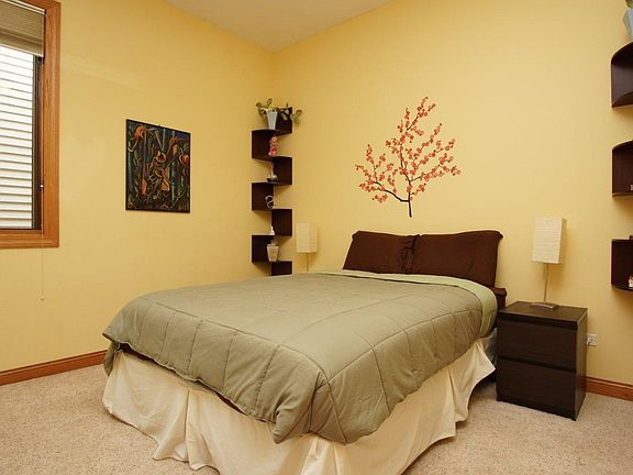 2nd image of 2630 N Ashland Ave #1