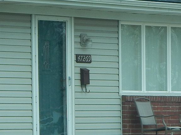 2nd image of 47269 Winthrop St