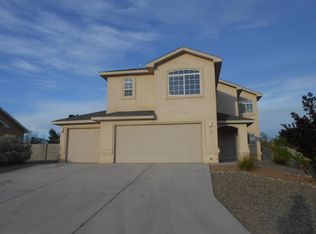 29 Cruces Loop, Los Lunas, NM 87031