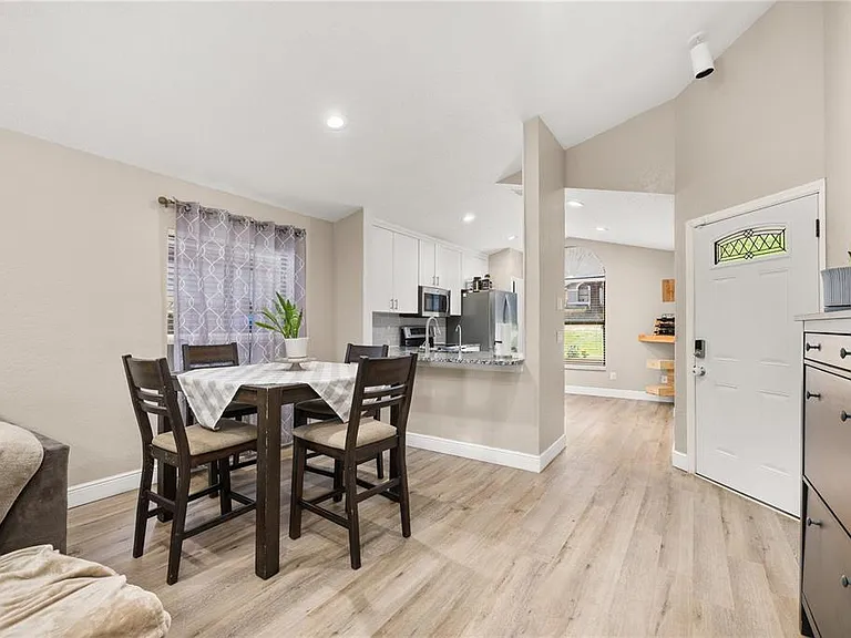 6613 Chantry St — Photo 10