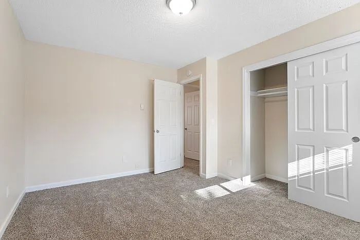 16540 NE Glisan St #29 — Photo 19