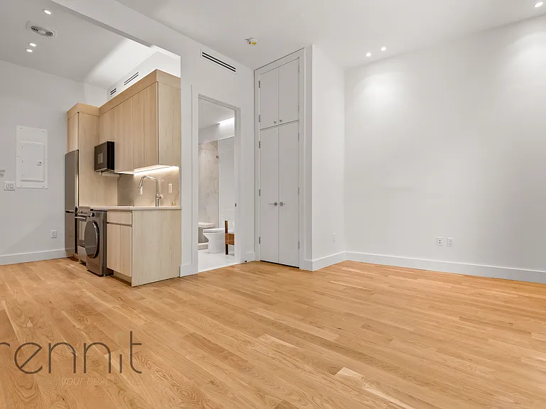 85 S 6th St #2C — Photo 4