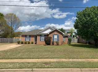 240 Magnolia Dr, Prattville, AL 36067