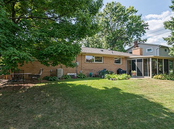 2nd image of 1743 Waltham Dr