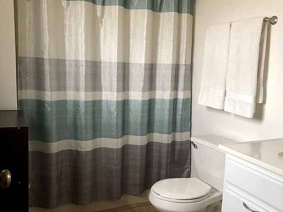 4th image of 6410 Kristina Ave