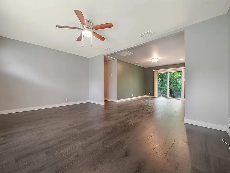 4810 Creekwood Rd — Photo 4