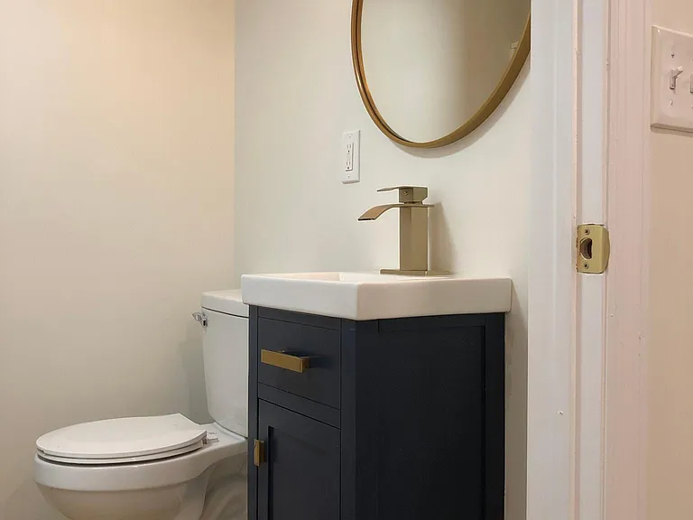 62 Caroline St #2 — Photo 11