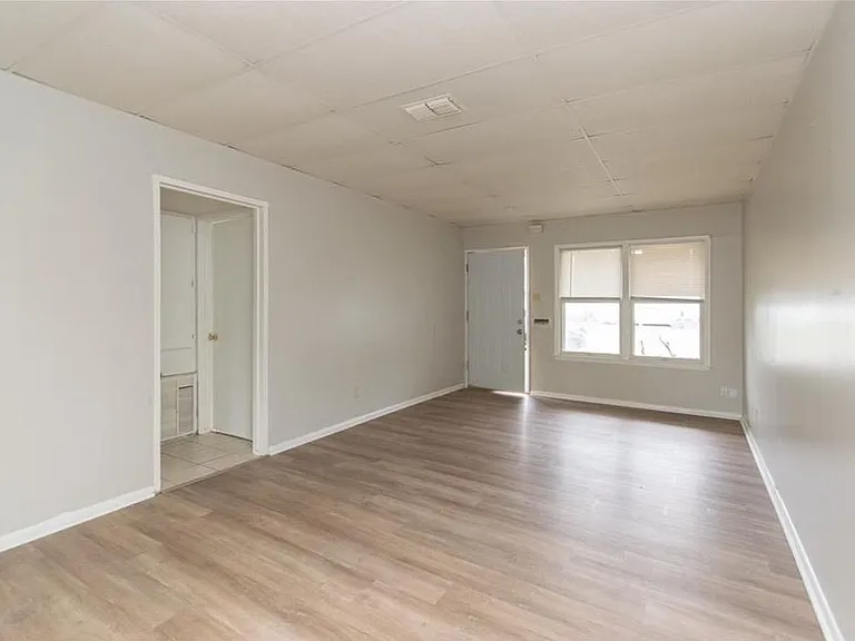 1534 Lazy Ln — Photo 3