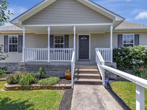 213 Grant Ave, Oak Grove, KY 42262